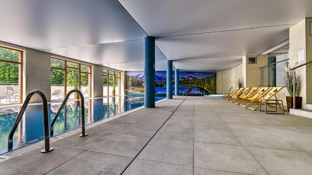 Royal Prestige Collection Z Prywatnym Jacuzzi - Stone Hill Resort Z Basenem I Saunami 斯克拉斯卡波伦巴 外观 照片