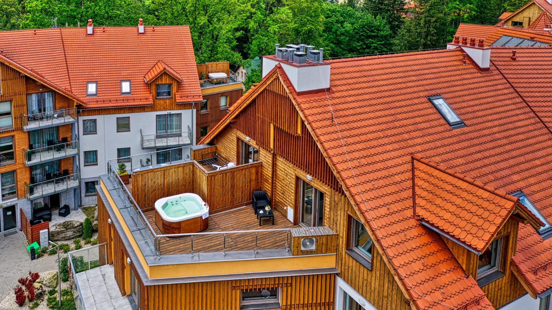 Royal Prestige Collection Z Prywatnym Jacuzzi - Stone Hill Resort Z Basenem I Saunami 斯克拉斯卡波伦巴 外观 照片